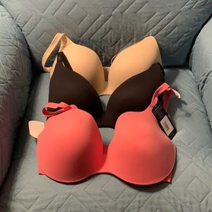 Maidenform bras all the same type just different colors